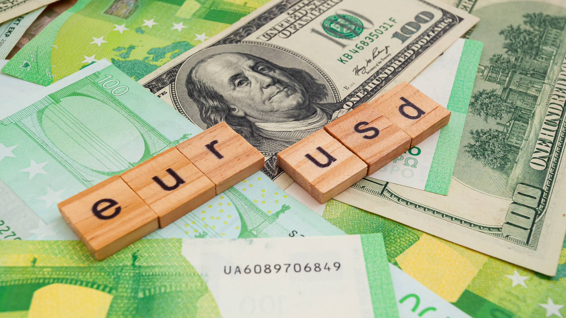 EURUSD edges higher to near 1